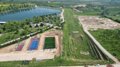 İnegöl Belediyesi’nin Yeniceköy Mahallesinde yeşillikler içerisinde bulunan Doğa Sporları ve