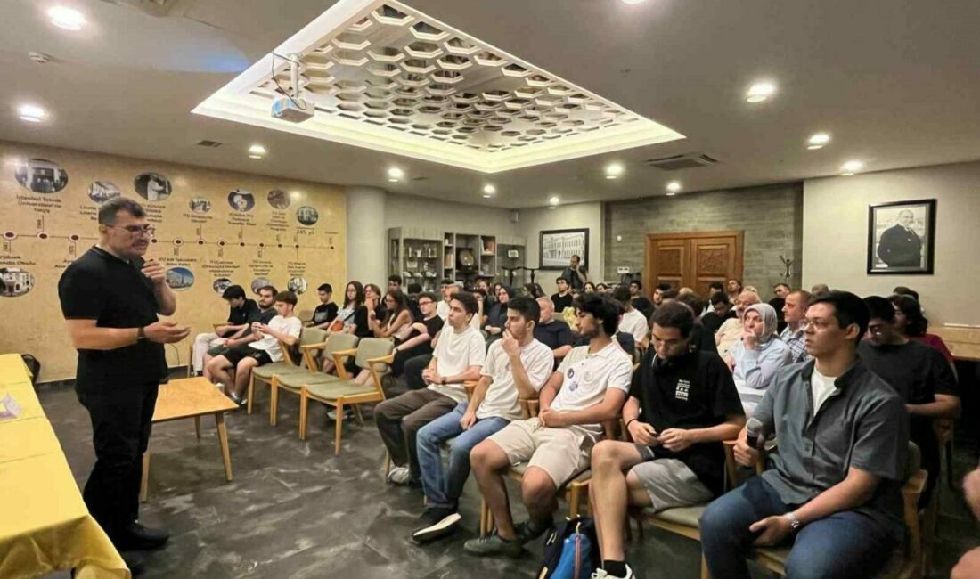 İTÜ rektörü tercih günleri için Bursa’da Türkiye’nin gelişimine, sanayileşme sürecine önemli katkılar koyan çok sayıda devlet