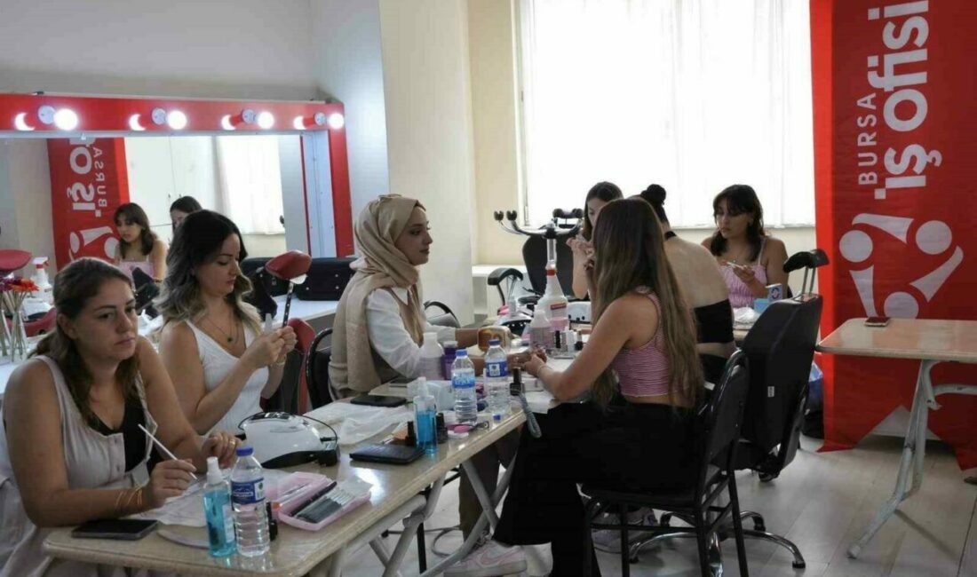 Kadın istihdamına katkı Bursa Büyükşehir Belediyesi, kadınların iş gücüne katılımını artırmak ve istihdamda