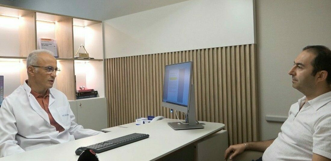 Kaynağı belirsiz olan internet sitelerinden hastalıklarınıza teşhis koymayın Ortopedi ve hematoloji alanında uzman iki isim, toplum sağlığını yakından