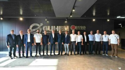Kayseri Ticaret Odası Başkanı Ömer Gülsoy ve yönetim kurulu üyeleri