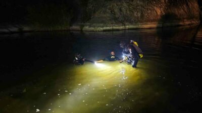 Bursa’nın Büyükorhan ilçesinde kızının Emet Çayına düştüğünü gören baba, peşinden