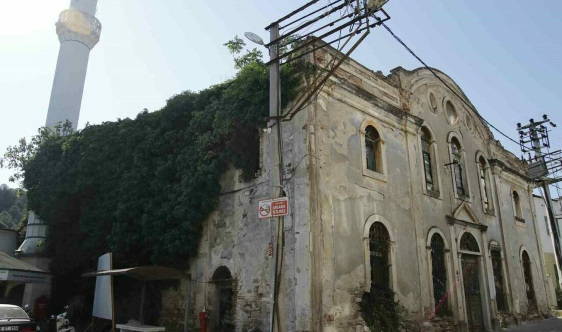 Kültür ve Turizm Bakanlığı’ndan Bursa’daki o kilise hakkında CHP’li belediyeye tahsis kararı Kültür ve Turizm Bakanlığı Bursa’daki tarihi Aydınpınar Kilisesi’nin kültür merkezi