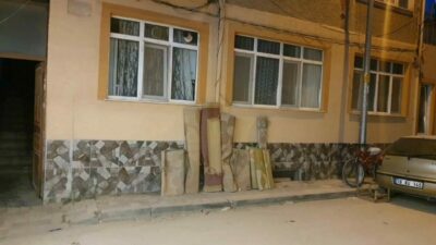 Bursa’nın İnegöl ilçesinde Mısır uyruklu bir kişi evinde ölü bulundu.