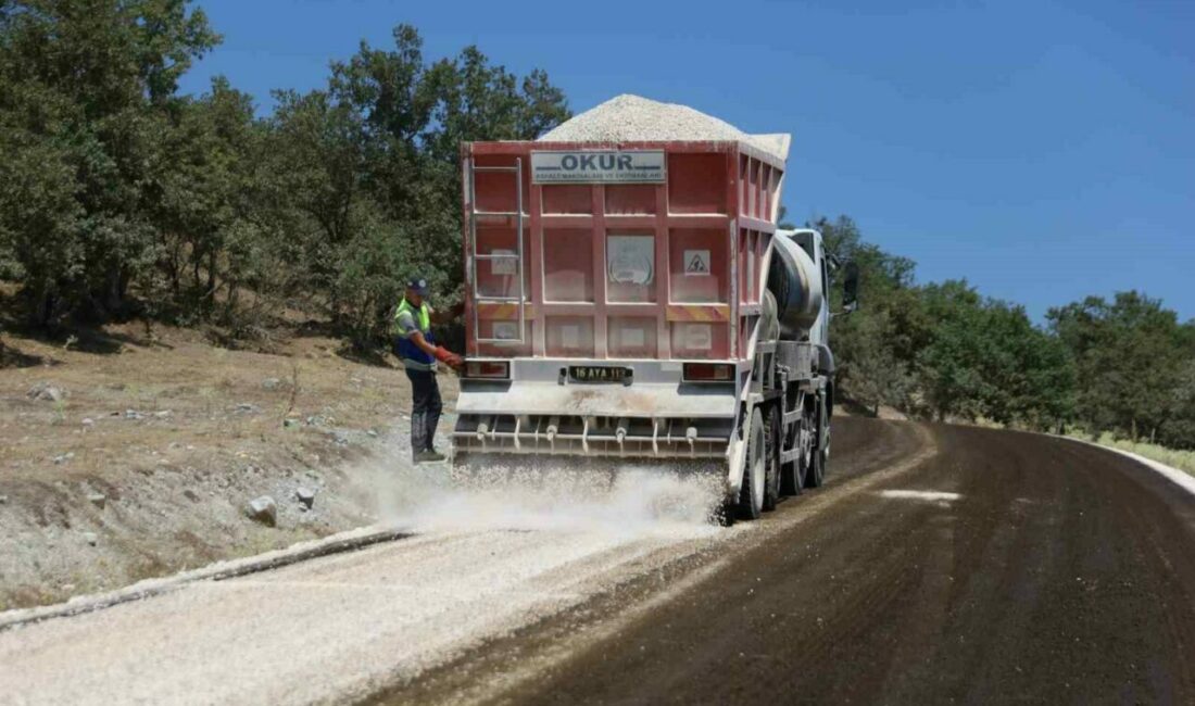 Mustafakemalpaşa’nın kırsal yollarına konfor geliyor Bursa’da ‘Eşit hizmet’ ilkesi ve ‘Daha ulaşılabilir Bursa’ vizyonu doğrultusunda