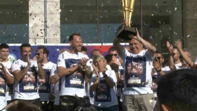 2025 Hentbol Erkekler Süper Kupası’nı kazanan Nilüfer Belediyespor Erkek Hentbol