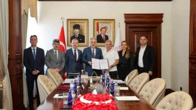 Bursa Valisi Erol Ayyıldız, hayırsever iş insanı Abuzer Leman’ın katkısıyla