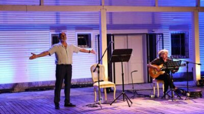 Nilüfer Belediyesi Kent Tiyatrosu yaz sezonunu, oyuncu Altan Gördüm ile