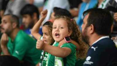 Bursaspor’a her fırsatta destek olan Osmangazi Belediyesi, hiç maça gitmemiş