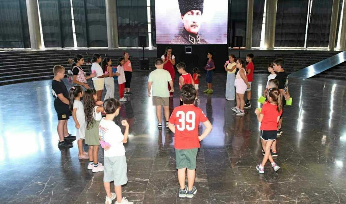 Osmangazi’de çocuklara tarih ve edebiyatı sevdiren buluşma Osmangazi Belediyesi, yaz tatili döneminde çocukları edebiyat ve sanatla buluşturmayı