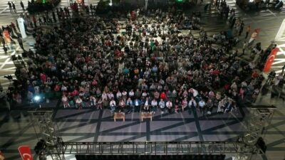 Osmangazi Belediyesi, yaz akşamlarını renklendirmek ve vatandaşlara açık havada sinema