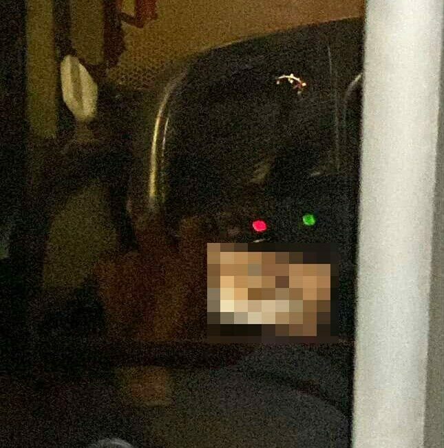 Otobüs şoförü seyir halinde müstehcen video izlerken yakalandı Bursa’da seyir halinde müstehcen içerikli video izlerken vatandaşlar tarafından kayda