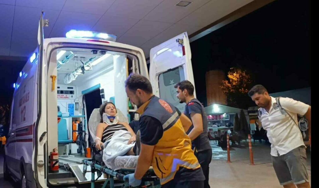 Otomobil su kanalına düştü: 3 yaralı Bursa’nın İnegöl ilçesinde meydana gelen kazada hafif ticari araç ile