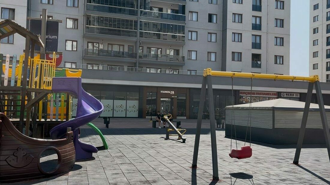 Bursa’nın Yıldırım ilçesinde iki küçük çocuğu darp edip yerden yere