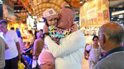 Karacabey Belediye Başkanı Fatih Karabatı, Ömer Matlı Kapalı Pazaryeri ziyaretinde