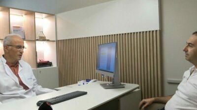 Şiddetli deformitesi, kemik kaybı veya nörapatik eklemi olan hastalarda protez