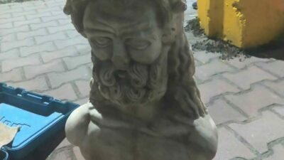 Bursa’nın İnegöl ilçesinde KOM ekiplerince düzenlenen tarihi eser operasyonunda, Roma