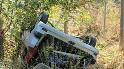 Bursa’nın Mudanya ilçesinde uçuruma yuvarlanan otomobilin sürücüsü yaralandı. Edinilen bilgiye