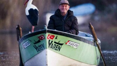 Bursa’nın Karacabey ilçesinde Balıkıçı Adem Yılmaz ile kurduğu dostlukla tanınan