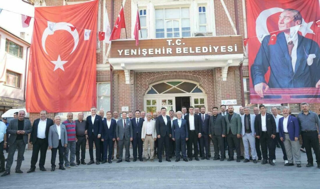 Yenişehir’in geleceği için Büyükşehir’le el ele Bursa Büyükşehir Belediye Başkanı Mustafa Bozbey, Yenişehir Belediye Başkanı Ercan
