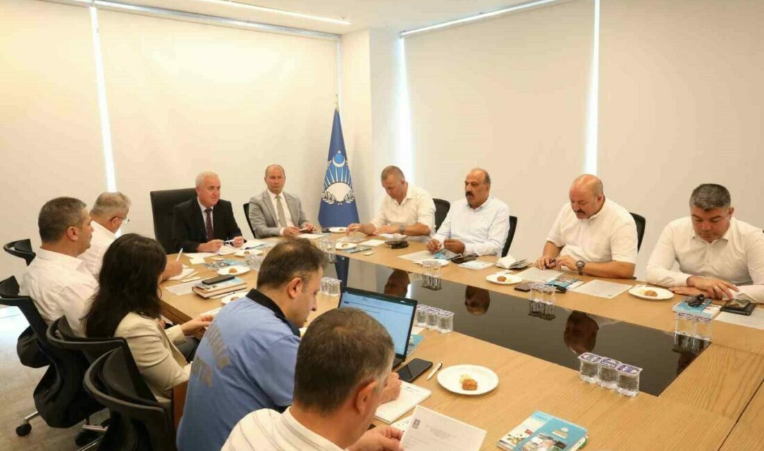 Zabıta ekipleri, orman yangınlarına karşı sıkı denetim yapacak Bursa Büyükşehir Belediyesi’nin koordinasyonunda 17 ilçe zabıta müdürlüklerinin katılımıyla düzenlenen