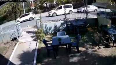 Bursa’nın Nilüfer ilçesinde 3 aracın karıştığı zincirleme kaza güvenlik kamerasına