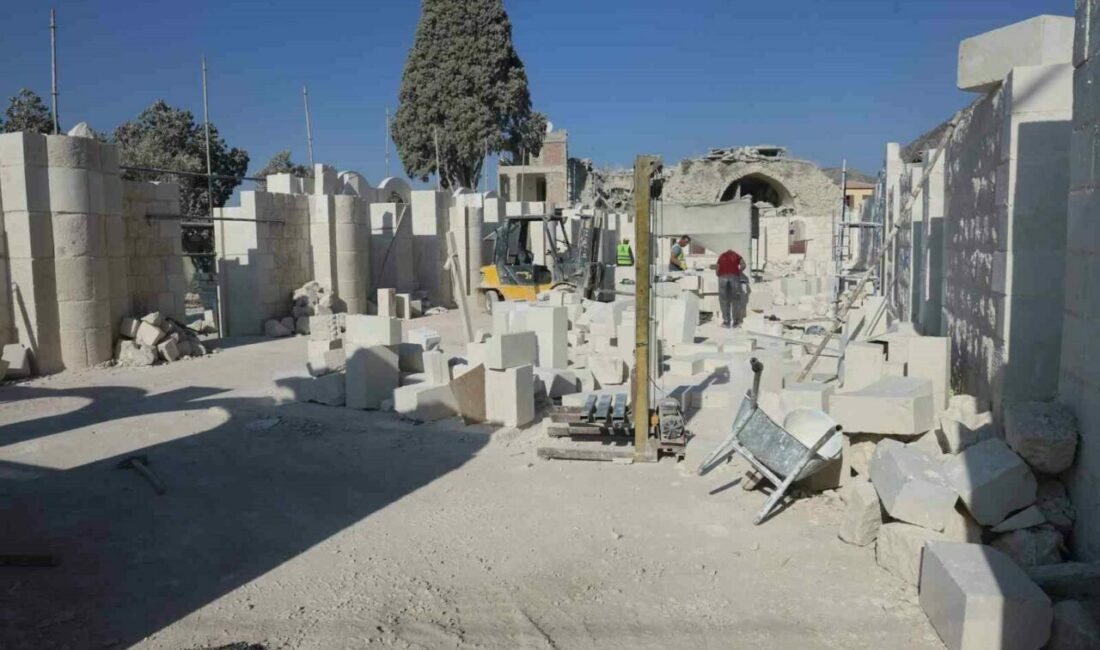 Bursa Büyükşehir Belediyesi, asrın felaketinde tamamen yerle bir olan Hatay’daki