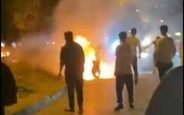 Bursa’da seyir halindeki bir motosiklet alevlere teslim oldu. Yangını söndürmek