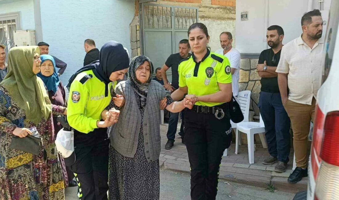 Anne yüreği…Şehit polis müdürünün annesi hastaneye kaldırıldı İzmir’de karakola yönelik silahlı saldırıda şehit olan 1.Sınıf Emniyet Müdürü
