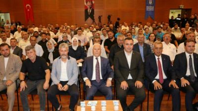 Bursa Büyükşehir Belediye Başkanı Mustafa Bozbey, kentin farklı noktalarında meydana