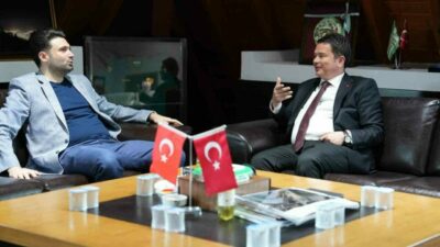 Osmangazi Belediye Başkanı Erkan Aydın, Bursaspor Başkanı Enes Çelik’i ziyaret