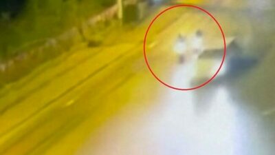 Bursa’da boş yolda ilerleyen iki motosikletlinin karıştığı kazada bir kişi