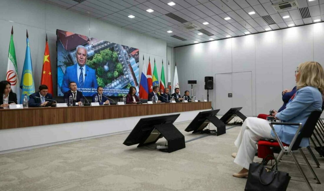 Bursa Büyükşehir Belediye Başkanı Mustafa Bozbey, dijital dünyanın önemli etkinliklerinden