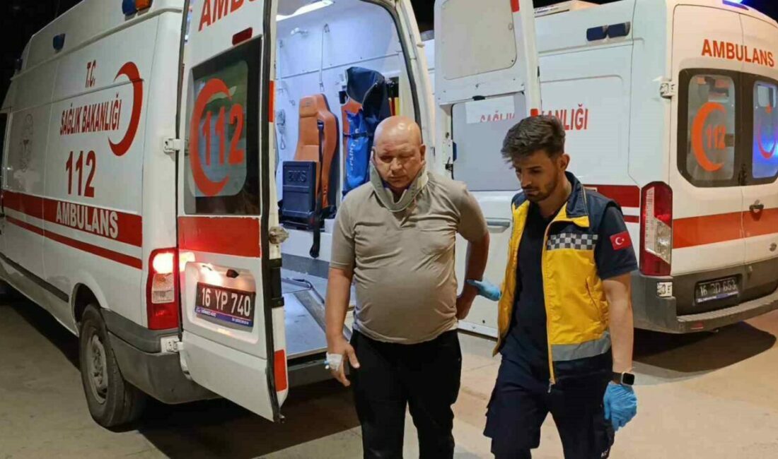 Bursa’da 2 otomobil kafa kafaya çarpıştı: 4 yaralı Bursa’nın İnegöl ilçesinde iki otomobil kafa kafaya çarpıştı kazada 4