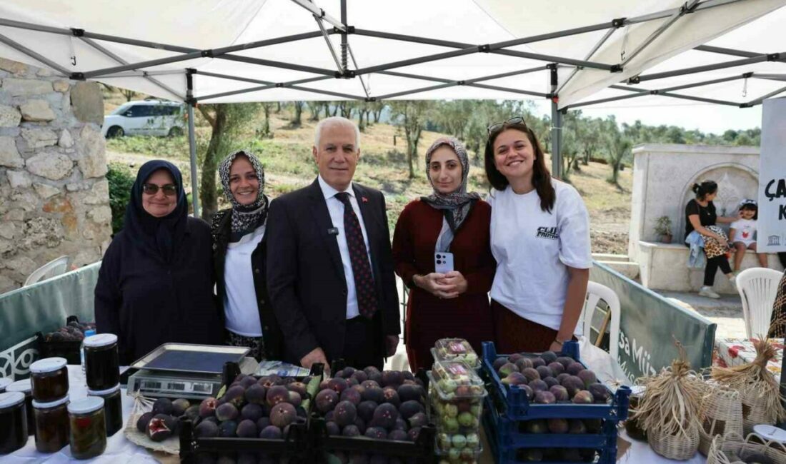 Bursa’da “Arkeoloji Festivali” her yaştan tarih meraklısını buluşturdu Bursa Büyükşehir Belediyesi tarafından bu yıl dördüncüsü düzenlenen Arkeoloji Festivali