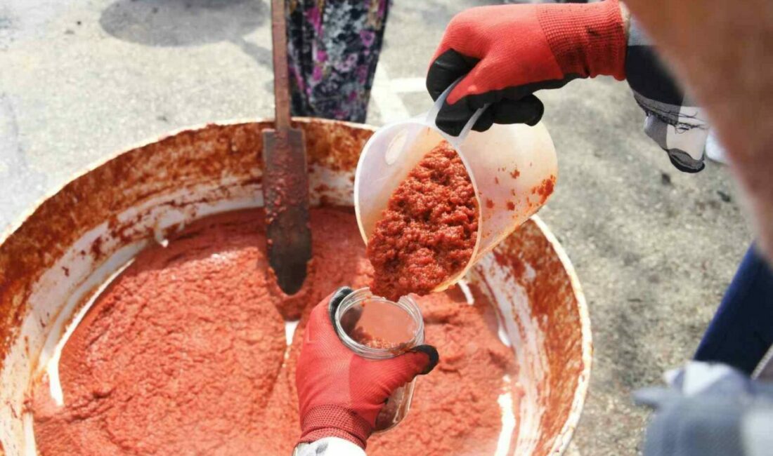 Bursa’nın merkez Osmangazi ilçesinde ihtiyaç sahipleri için imece usulüyle bir