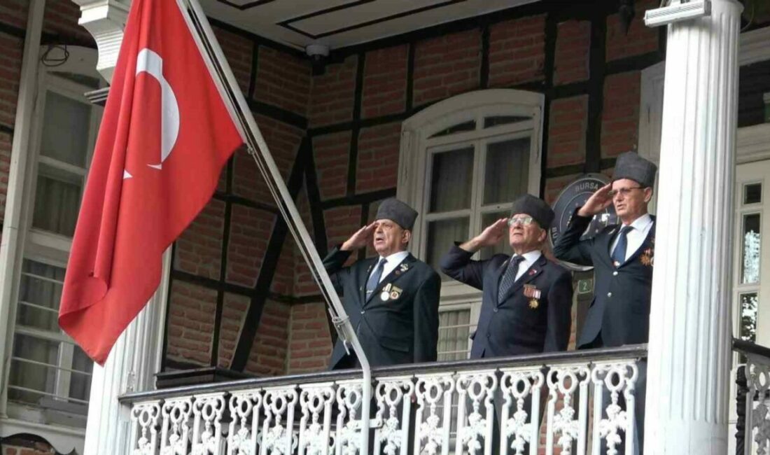 Bursa’da kurtuluşun 103. yılı coşkusu Bursa’nın düşman işgalinden kurtuluşunun 103. yıldönümü, kent genelinde düzenlenen etkinliklerle