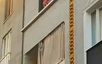 Bursa’nın Yıldırım ilçesinde bir apartmanda çıkan yangın korku dolu anlar