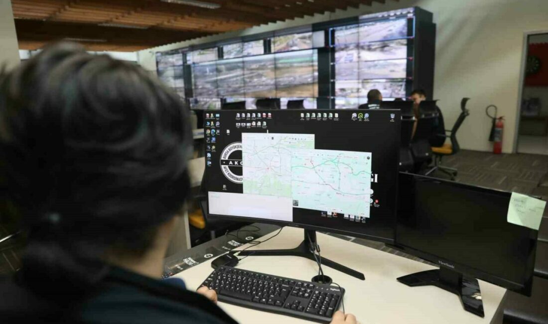 Bursa Büyükşehir Belediyesi, yeni eğitim-öğretim yılının ilk gününde herhangi bir