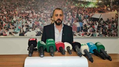 Bursaspor Teknik Direktörü Adem Çağlayan, Isparta 32 Spor karşısında alınan