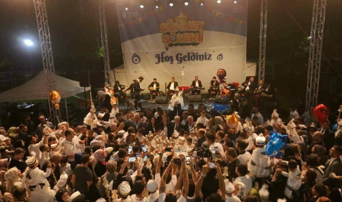 Bursa Büyükşehir Belediyesi tarafından düzenlenen Geleneksel Sünnet Şöleni bayram coşkusuna