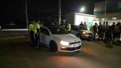 Bursa’nın İnegöl ilçesinde polisin “dur” ihtarına uymayan otomobil sürücüsü, aracı