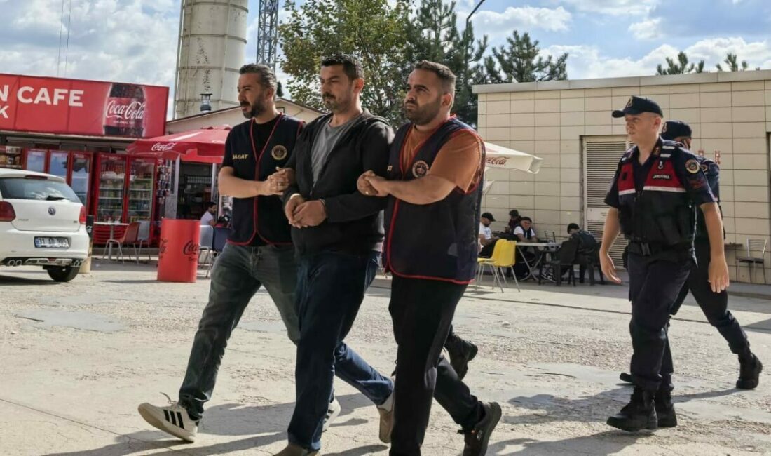 FETÖ firarisi yakalandı Bursa’nın İnegöl ilçesinde FETÖ terör örgütü üyesi olmaktan kesinleşmiş hapis