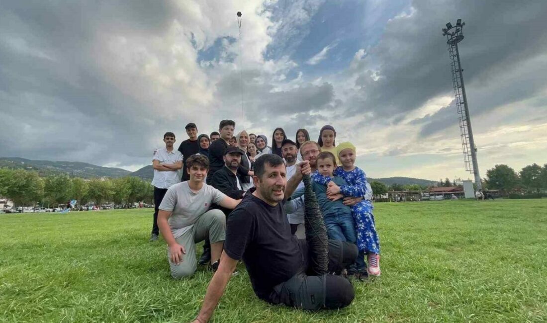 Bursa İl Müftülüğü tiyatro ekibi, Filistin’de yaşanan İsrail soykırımına dikkat