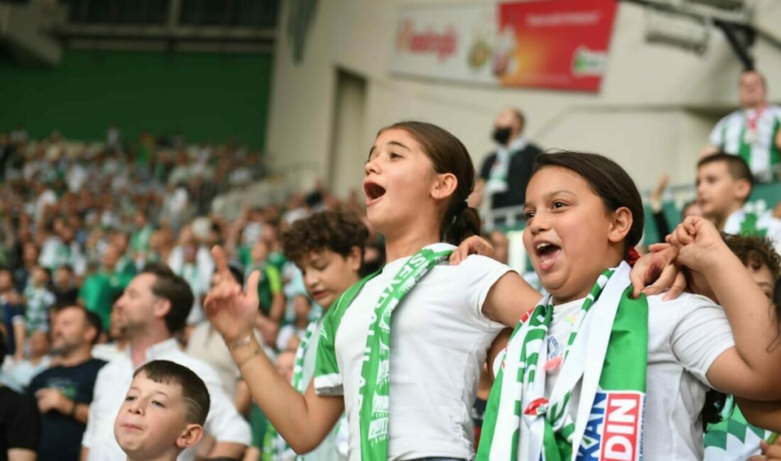 Bursaspor’a verdiği desteklerle ön plana çıkan Osmangazi Belediye Başkanı Erkan