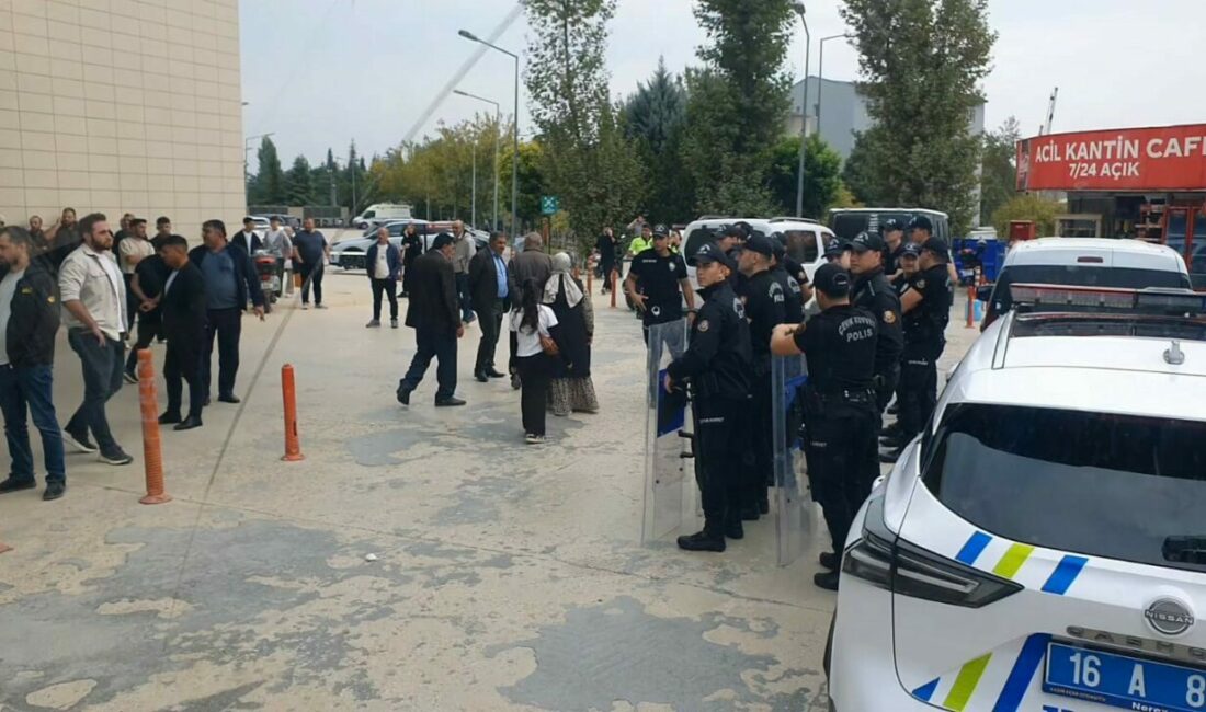 Bursa’nın İnegöl ilçesinde iki grup arasında çıkan silahlı kavgada 1
