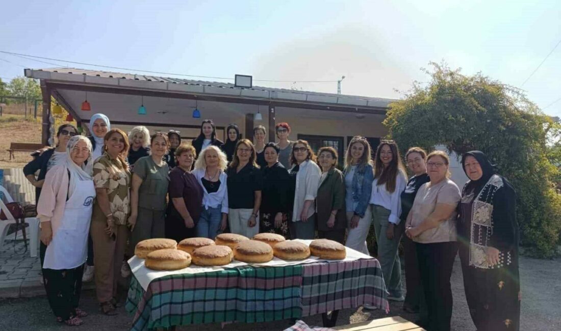 Nilüfer Belediyesi’nin düzenlediği “Kırsal-Kent Buluşması”nda bir araya gelen kadınlar, İrfaniye