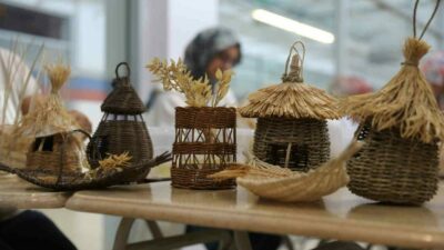 Bursa Büyükşehir Belediyesi, kadın derneklerine yönelik ‘Sepet Örücülüğü’ eğitimi düzenledi.