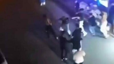 Bursa’da henüz bilinmeyen bir sebeple çıkan tartışma kısa sürede kavgaya