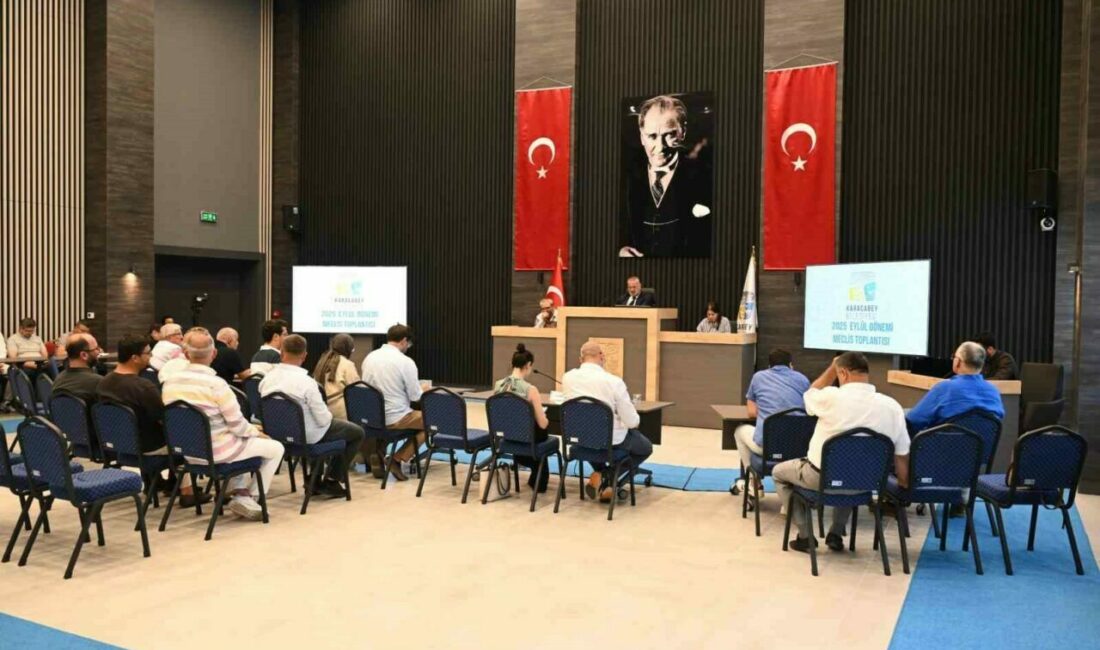 Karacabey Belediye Meclisi, bir aylık tatilin ardından Eylül ayı oturumunu